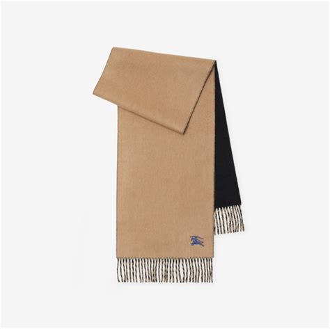 tissu burberry camel|Reversible Cashmere Scarf in Camel/black .